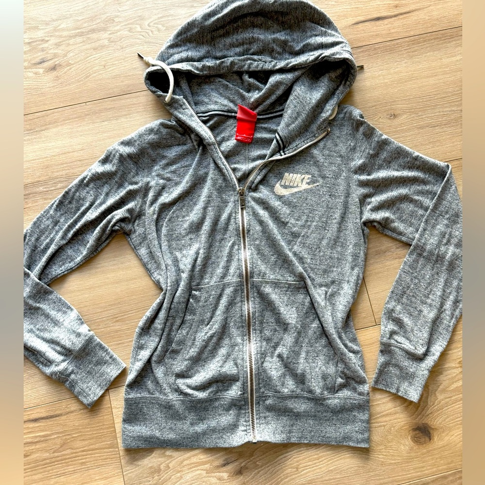 Nike women’s full zip hoodie heathered gray medium